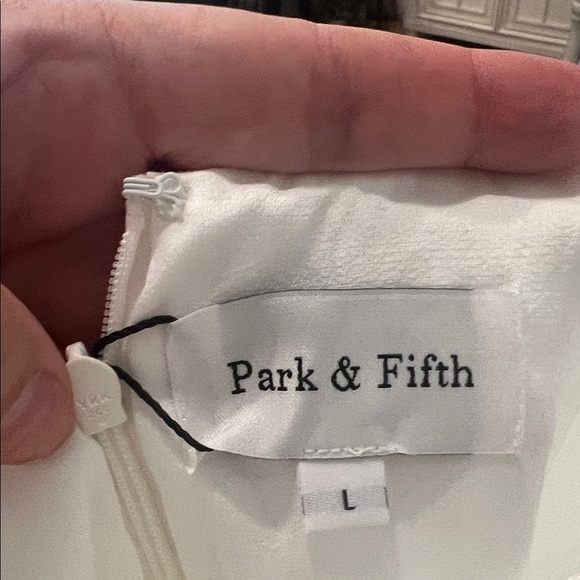 Park & Fifth White Tanner Mini Dress with Floral Accents, NWT, L - Picture 4 of 7